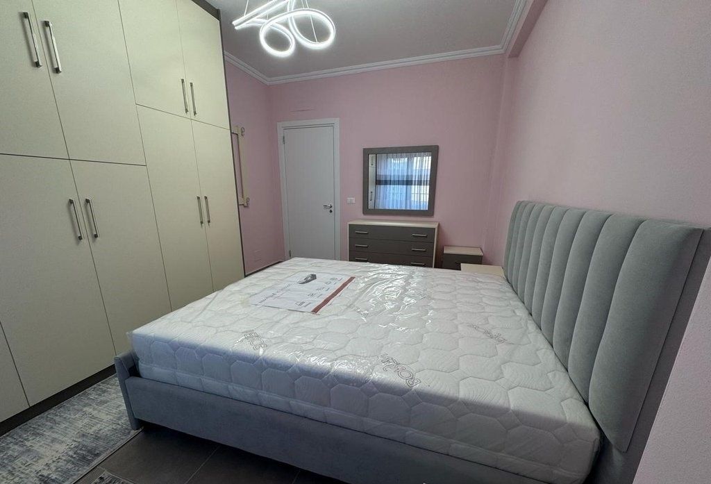 Super Appartamento 2+1+2, vicino alla Stazione dei Treni, all'inizio del Nuovo Boulevard!