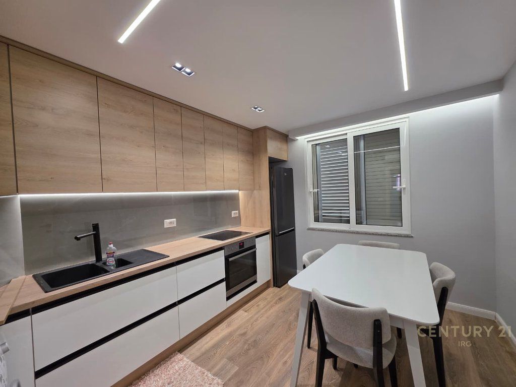 APARTAMENT 1+1 ME QIRA NE BLLOK