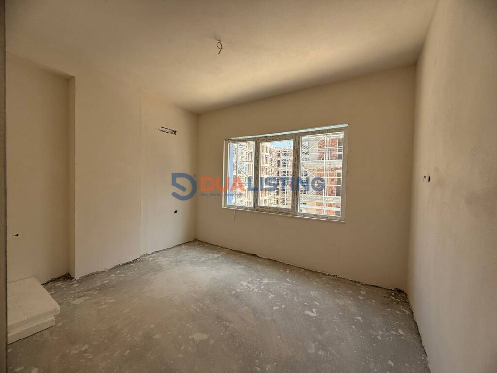 Shesim Apartament 2+1+2 tek Univers City!