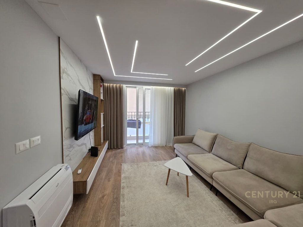 APARTAMENT 1+1 ME QIRA NE BLLOK