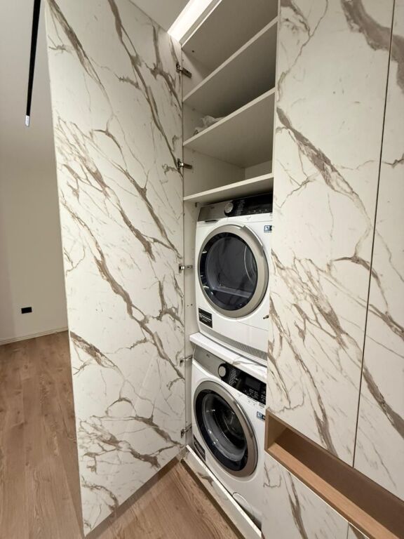 APARTAMENT LUKSOZ ME QERA TEK KOPSHTI ZOOLOGJIK