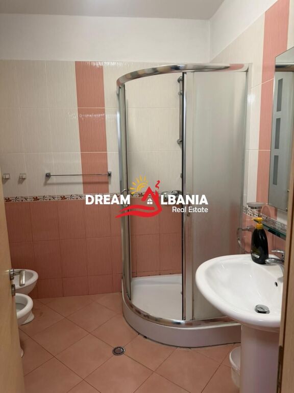 Apartament 1+1 me qera ne rrugen Mine Peza prane Prokurorise se rrethit ne Tirane (ID 4211889)