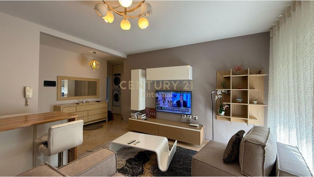 Apartament 2+1 Me Qira Rruga Elbasanit