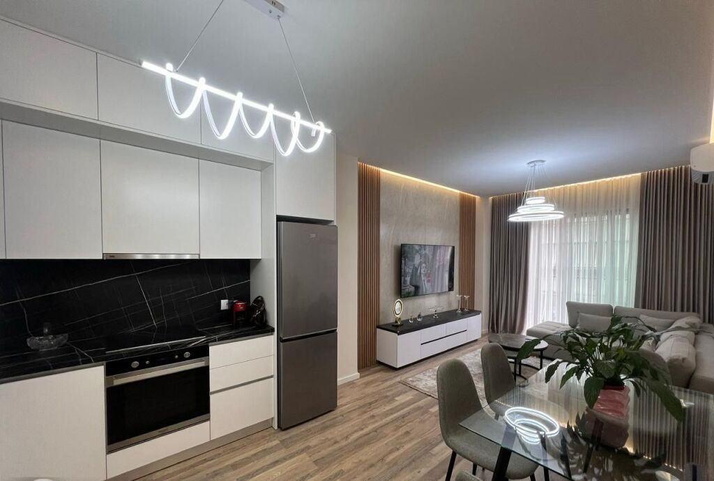 Apartament luksoz me qira tek Rruga e Kosovareve