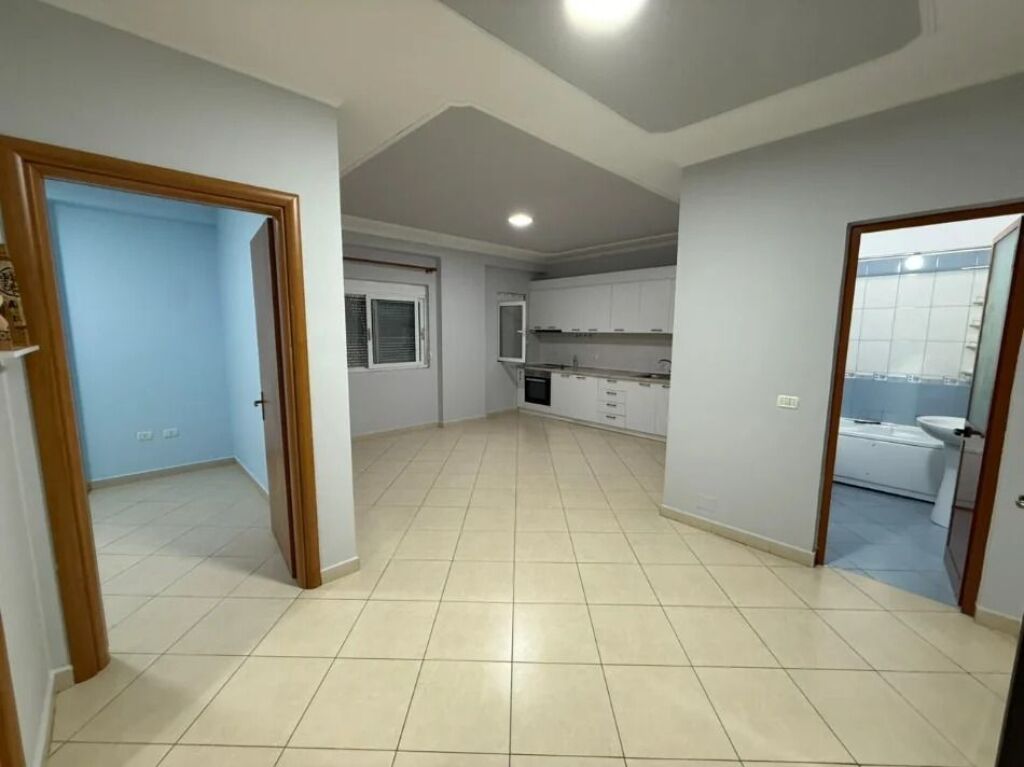 Affitto | Appartamento 2 + 1 | Via Bardhyl | 500 €/mese