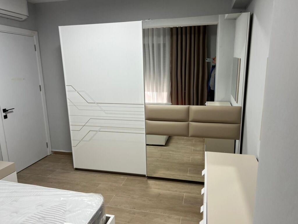 Super ap 1+1 at kodra e diellit ( residence 2 with parking  )