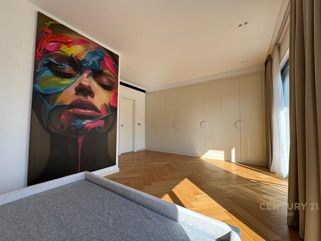 VENDESI APPARTAMENTO 2+1+3 + 2 POSTI AUTO VICINO AL LAGO ASCIUTTO!