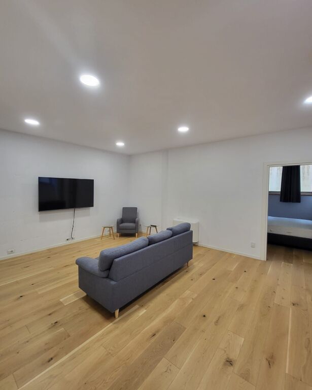 VILE PER QERA TEK TEG