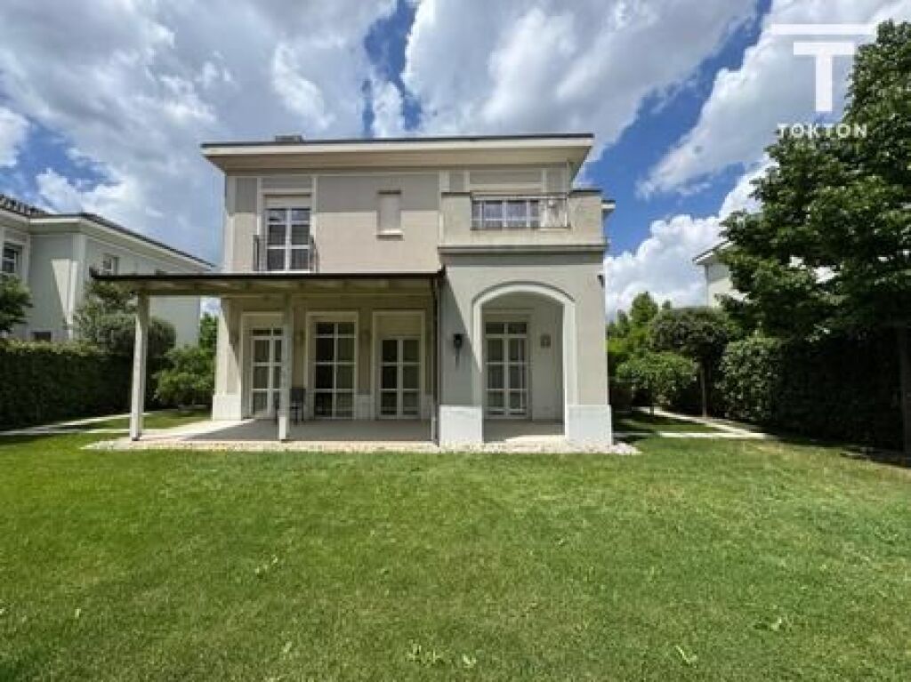 QIRA, VILË INDIVIDUALE ROLLING HILLS RESIDENCE, TEG