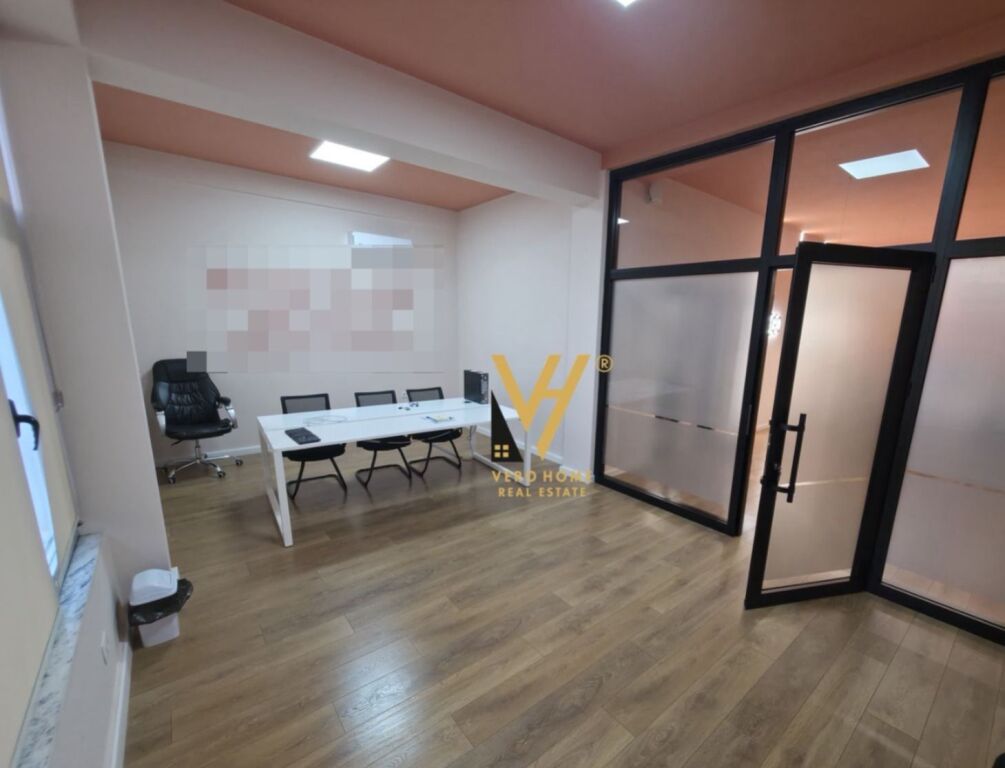 JEPET ZYRE 200 M2 ME QERA NE FARKE 2.000 EURO