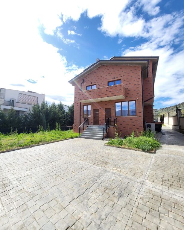 🏡 Villa for Rent – TEG