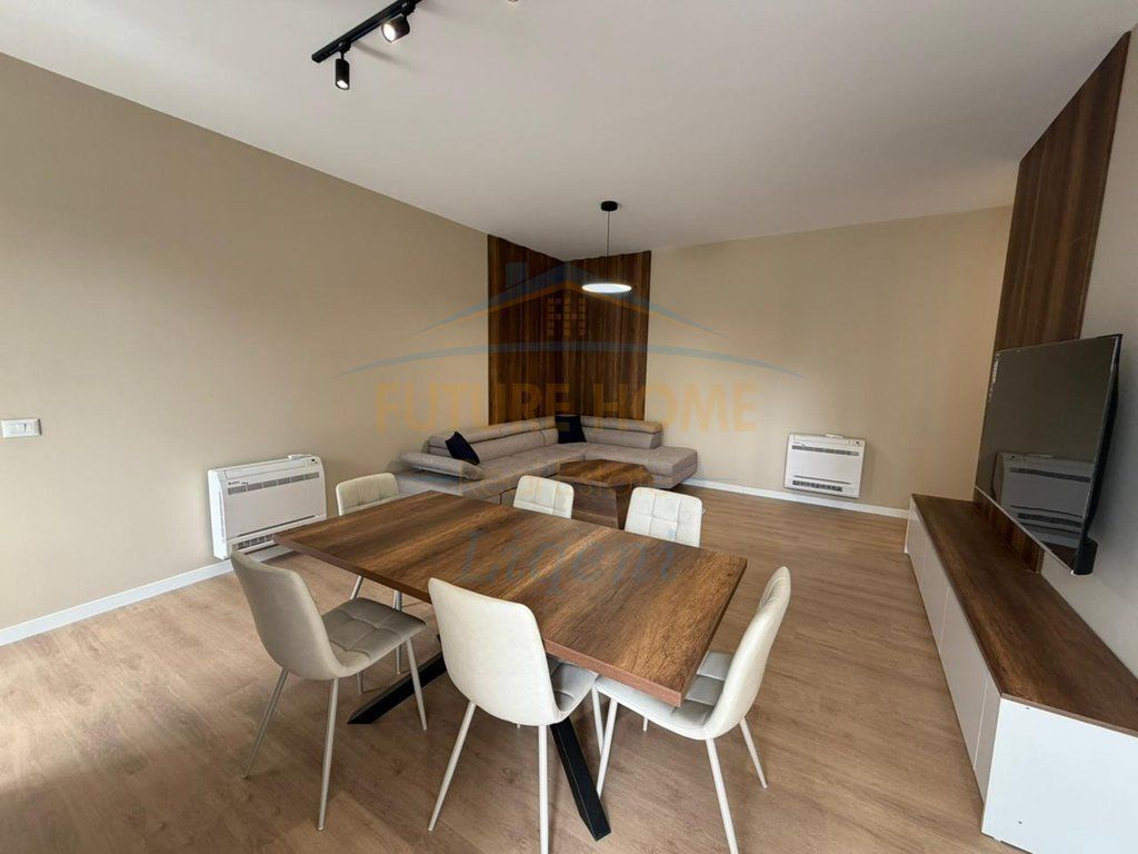 Qera, Apartament 2+1+ Post Parkimi, Green Valley, Tiranë.