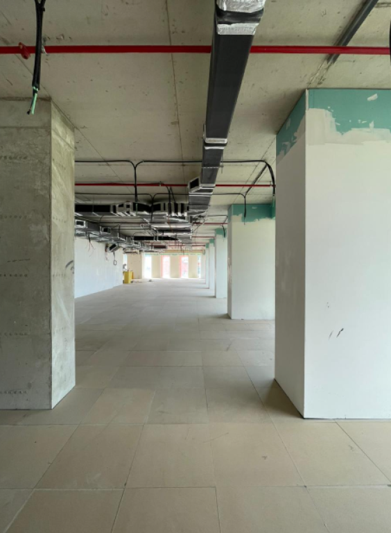 🏢 Zyrë me Qira – DownTown One