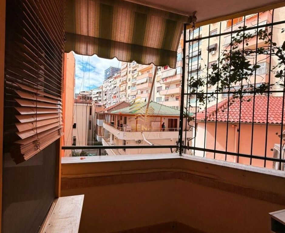 Qira, Apartament 2+1+Blk, Komuna e Parisit, 55.000 Leke/Muaj