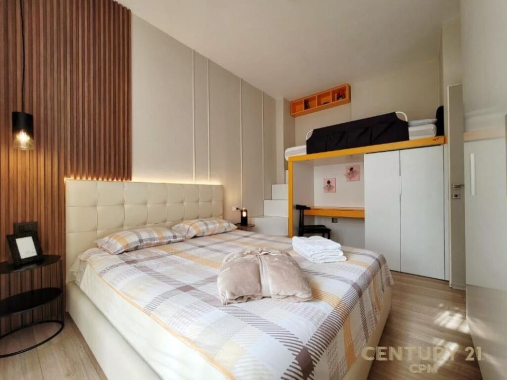 Apartment 1+1 for rent Paris Municipality, Kika 2 600 € /Month