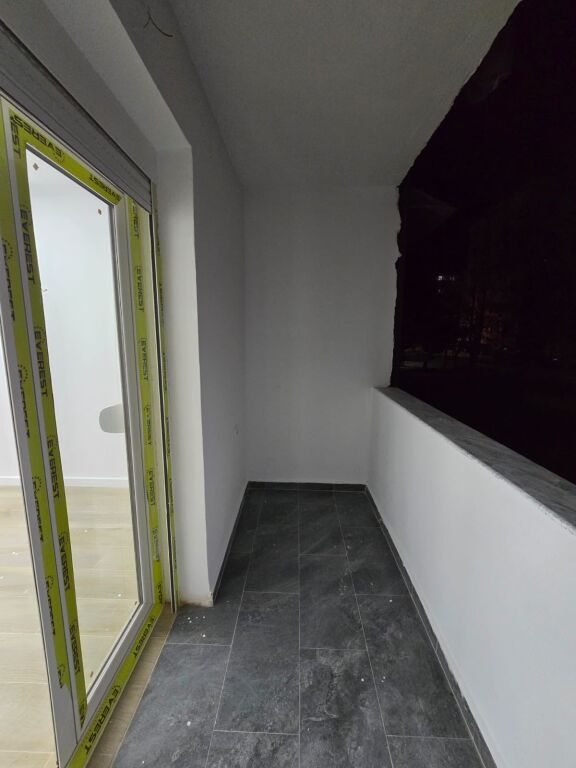 Super Apartament Per Shitje 1+1  Ne Lagjen 13. Rruga Rruga Rexhep Telaj✨️