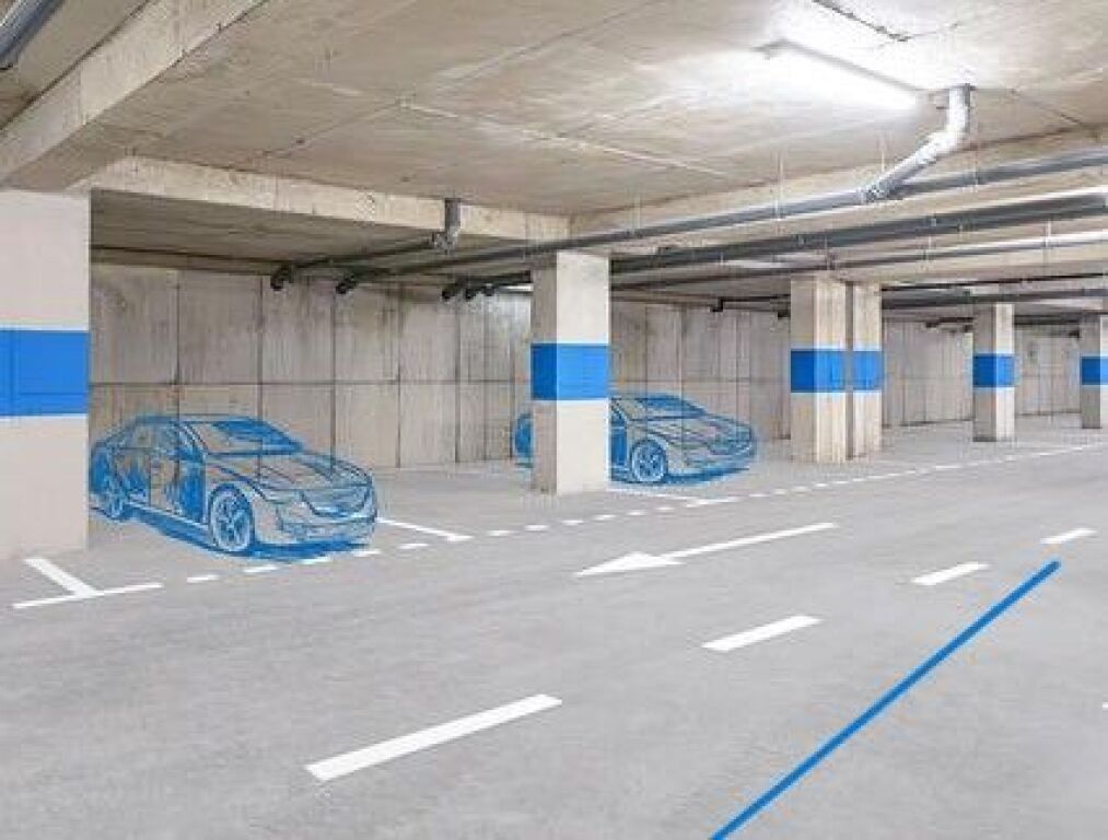 Shitet, Post Parkimi, Kompleksi Aura, Rruga Dritan Hoxha, Tiranë.