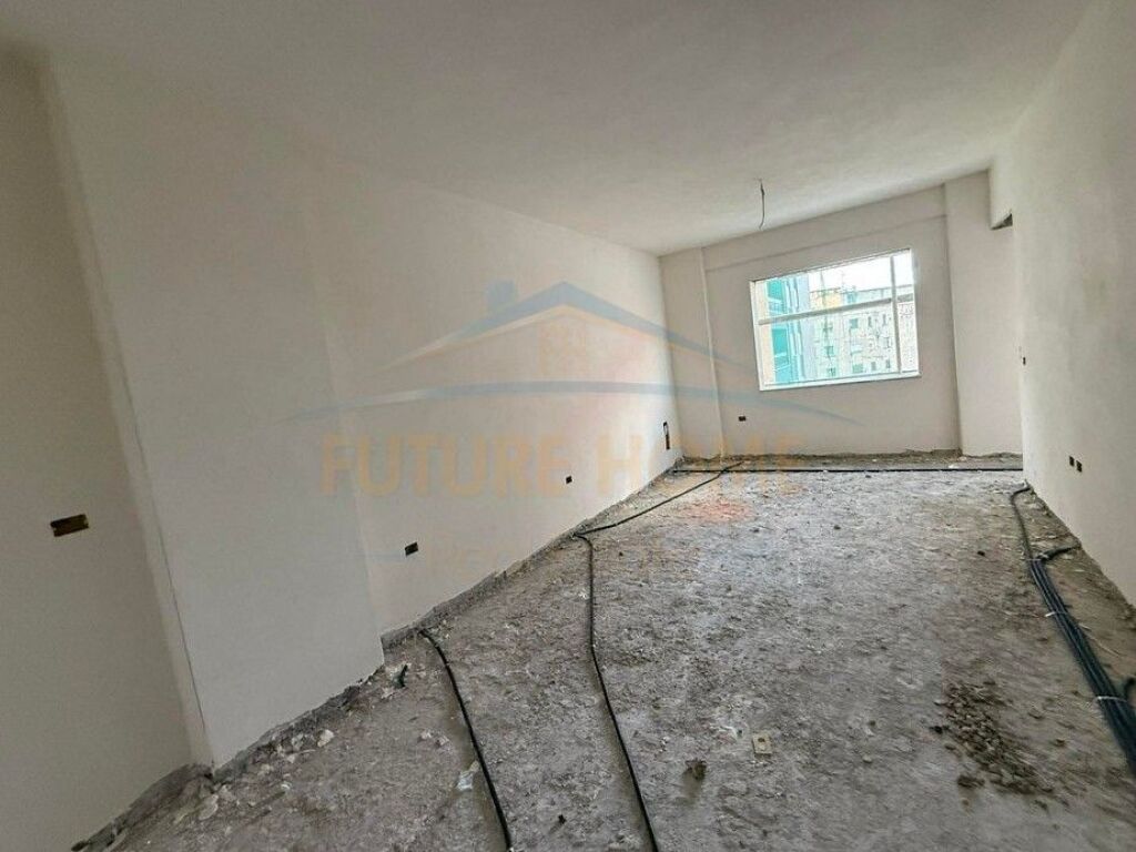 Shitet, Apartament 1+1, Don Bosko