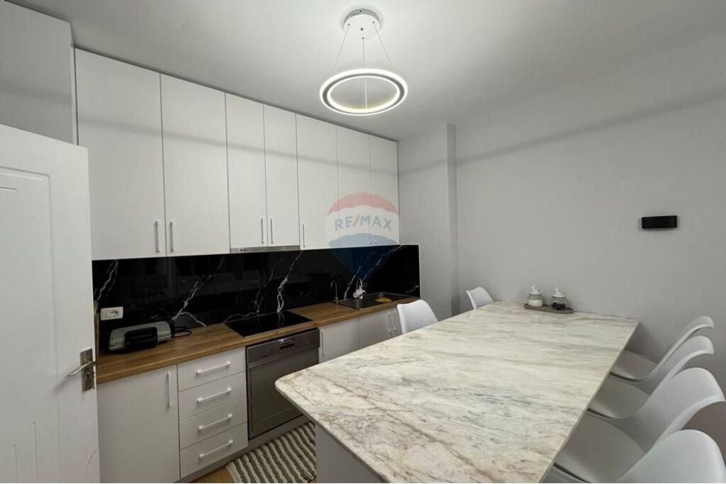 APPARTAMENTO 2+1+2+POSTO AUTO IN VENDITA, ASTIR