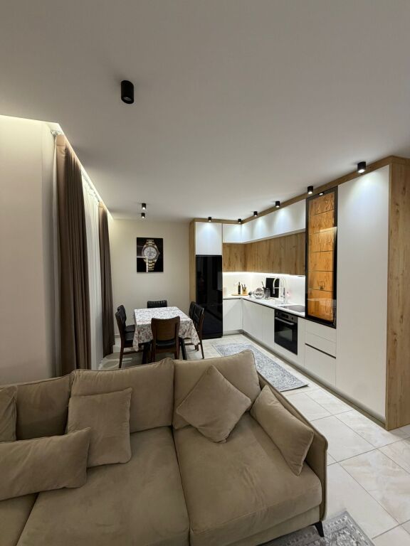 Jepet me qira 1+1+parkim MYSLYM SHYRI 850€