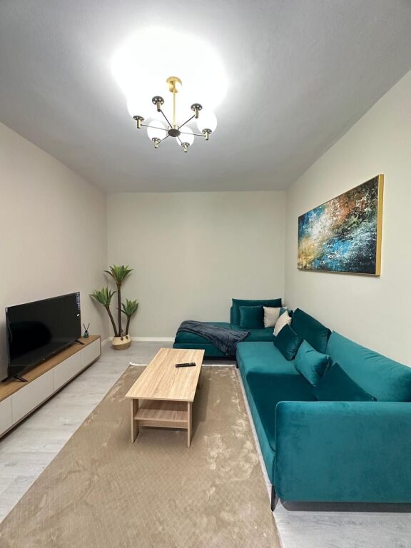 Jepet me qira 1+1 Astir te Bar Famed 450€