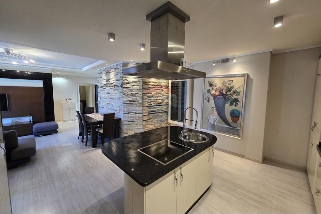 Apartament 3+1+2 ne shitje Astir