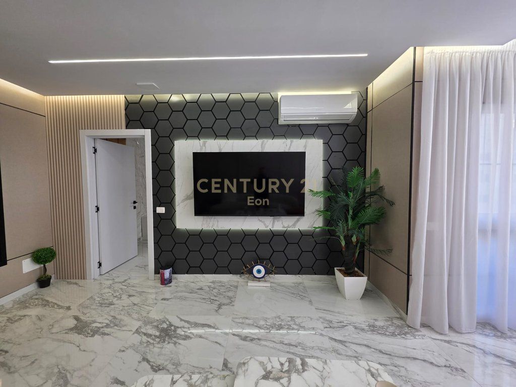 Super Apartment 2+1 for sale in Plazh Hekurudha, Durrës!