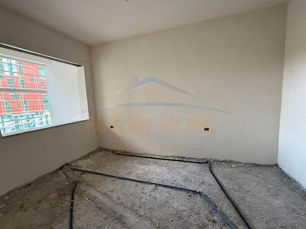 Shitet, Apartament 1+1, Don Bosko