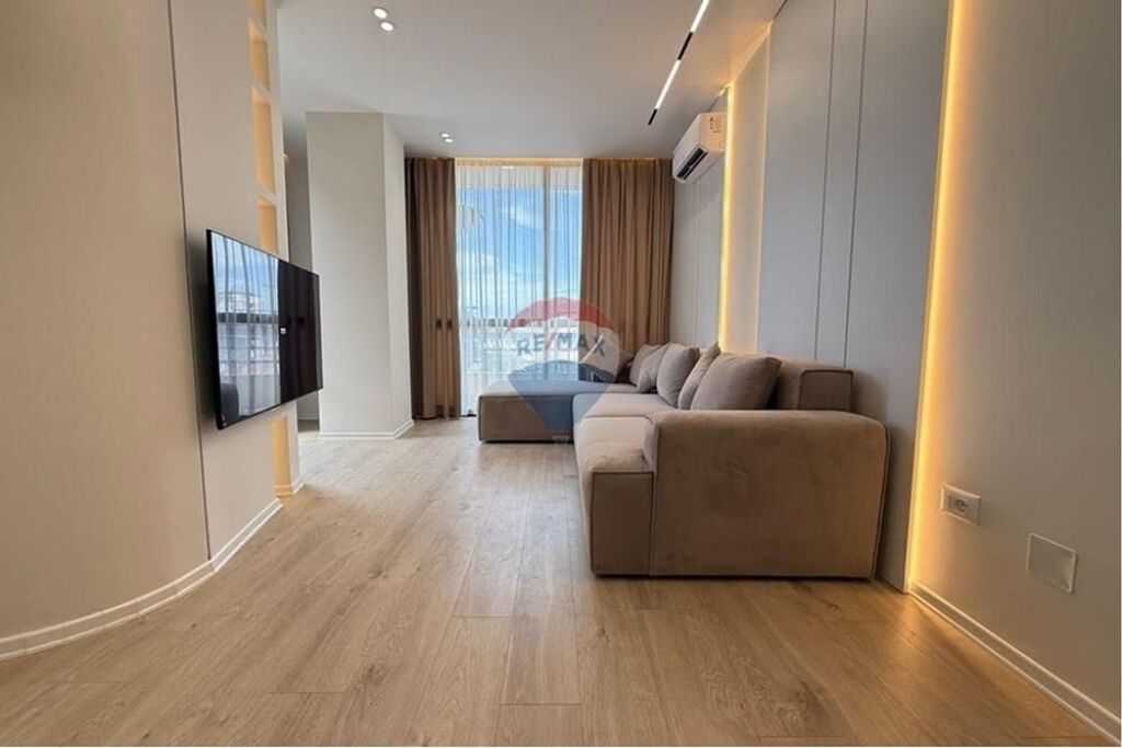 Shitet Apartament 2+1 21 Dhjetori