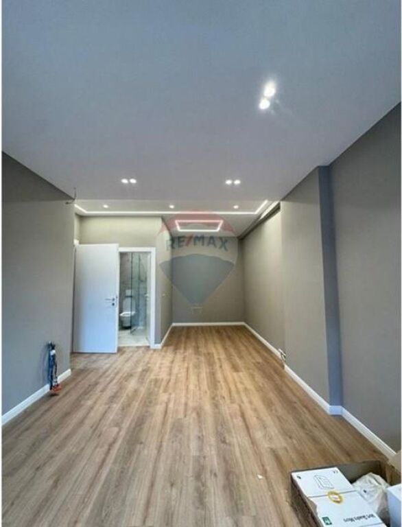 Shitet Apartament 2+1 tek Rruga e Elbasanit