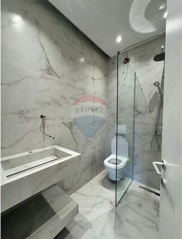 Shitet Apartament 2+1 tek Rruga e Elbasanit