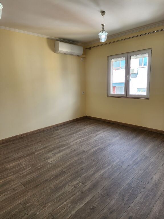 SHITET APARTAMENT 2+1+DEPO NE ALLIAS