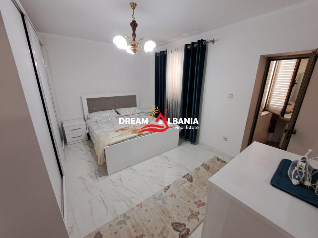 Appartamento 2+1 in affitto in Via Fortuzi vicino alla Scuola Jeronim De Rada a Tirana (ID 4239045 )