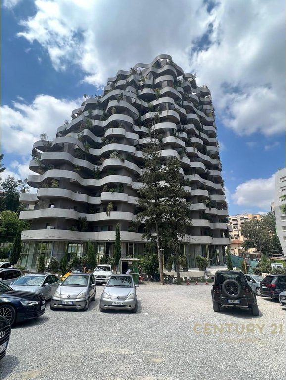 JAPIM ME QIRA APARTAMENT 2+1+2 - LION PARK 2,500 € /Muaj