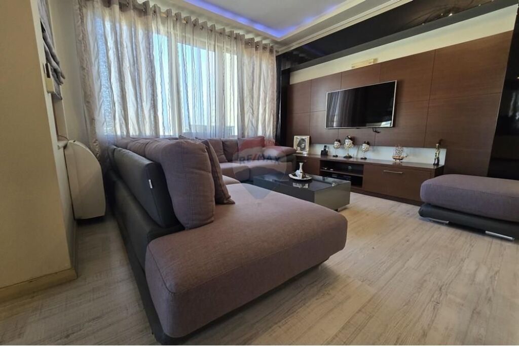 Apartament 3+1+2 ne shitje Astir