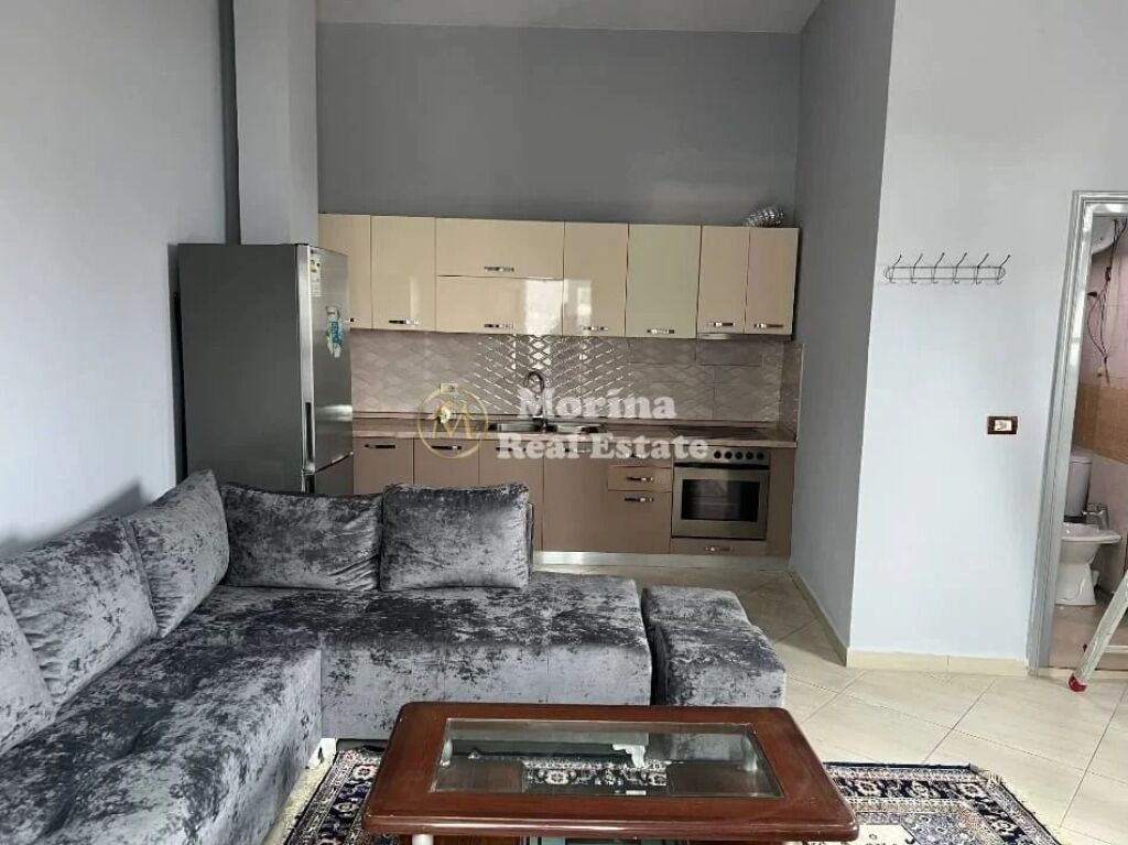 Affitto | Casa privata 2 + 1 | Paskuqan | 400 €/mese