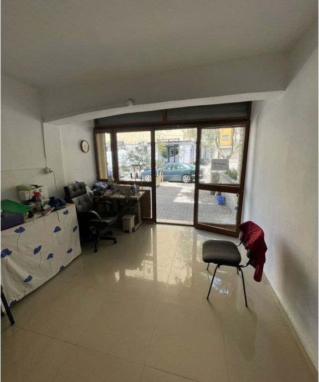 In vendita, Appartamento 2+1+Spazio Commerciale, Kodra e Diellit, Tirane