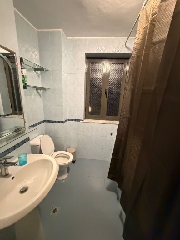 Jepet Me Qera Apartament 2+1+1 Ballkon