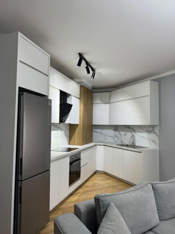 1+1 for rent, Delijorgj