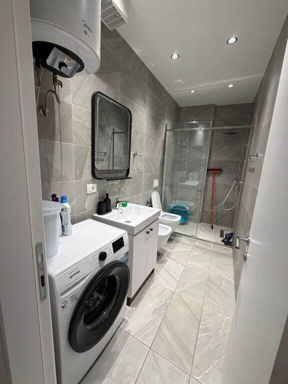 Jepet me qira 1+1+parkim MYSLYM SHYRI 850€