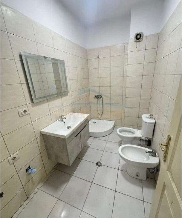 For sale, Apartment 1+1, Unaza e Re