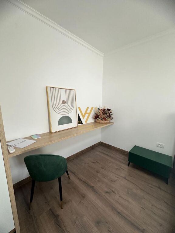 JEPET APARTAMENT 1+1 ME QERA TE 21 DHJETORI 59.000 LEKE