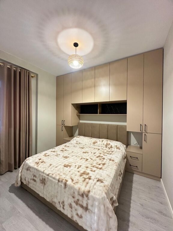 Jepet me qira 1+1 Astir te Bar Famed 450€