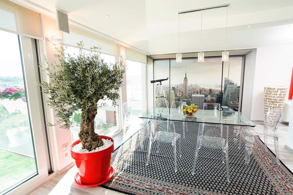Shitet Penthouse Luksoz 2+1+2 tek Liqeni i Thatë!