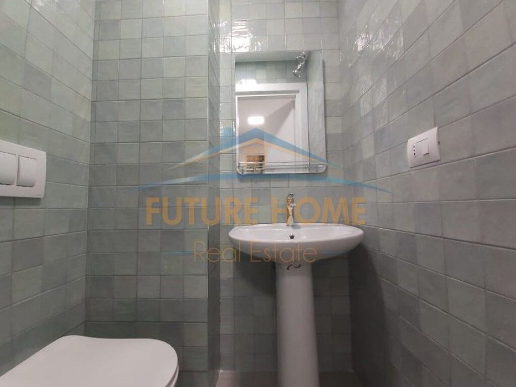 Shitet, Apartament 2+1+2, Rruga e Elbasanit