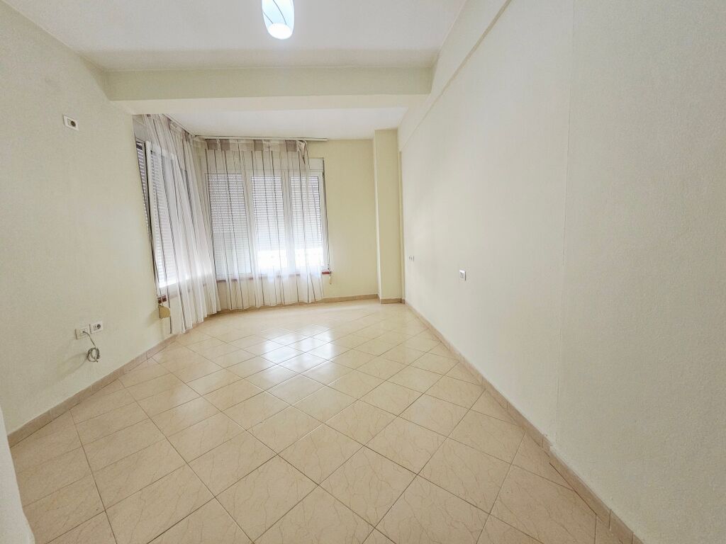 Dubleks(3+1+2+verad)shitje te Kodra DIELLIT 1