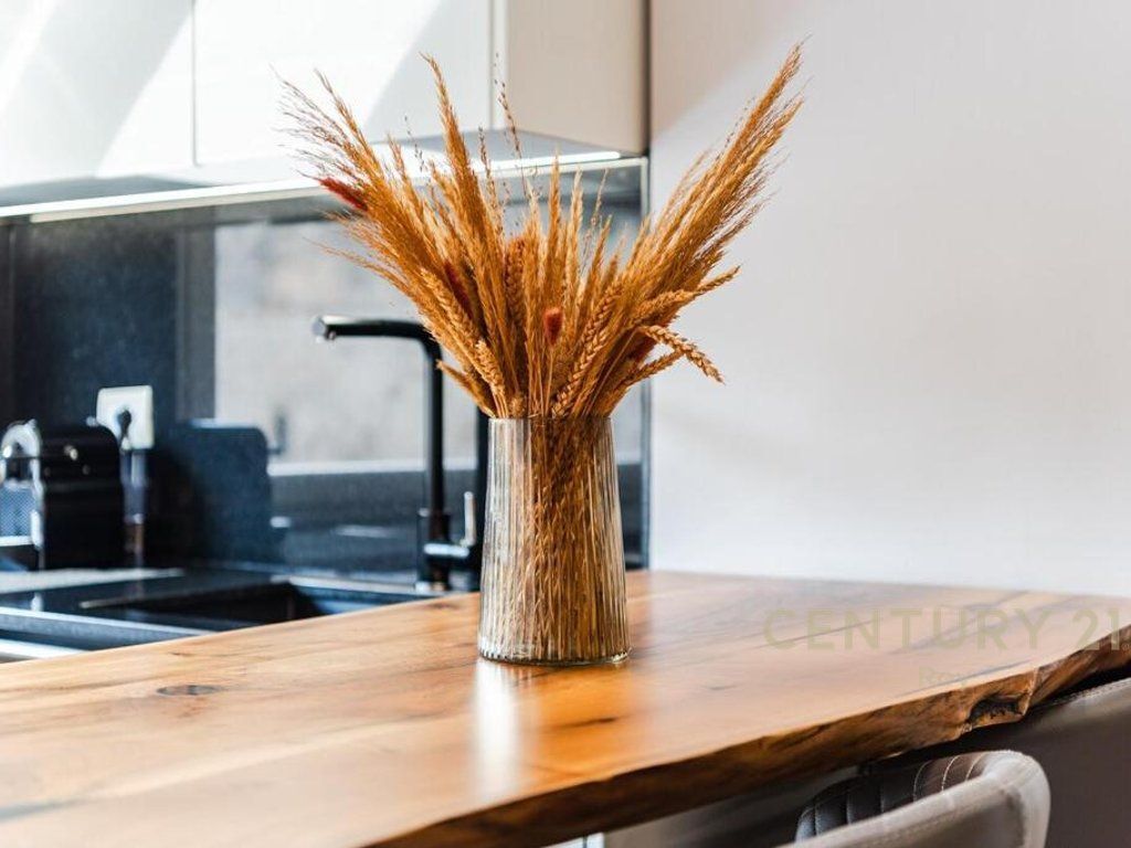 Apartament luksoz 2+1 Me Qira në Qendrën e Durrësit - 650€ | 70 m²