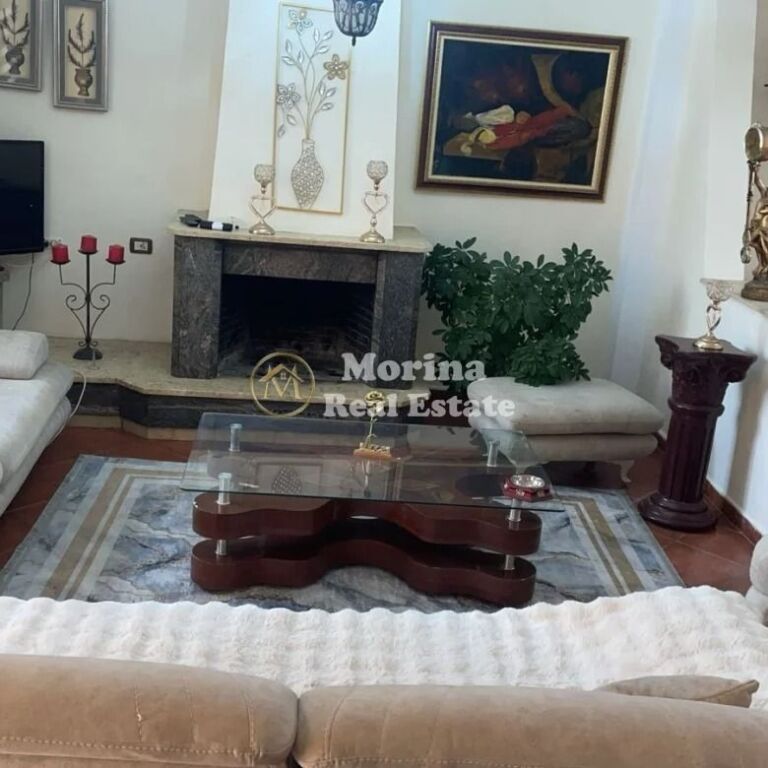 Qera | Shtëpi private 2 + 1 | Rruga Ali Demi | 600 €/muaj