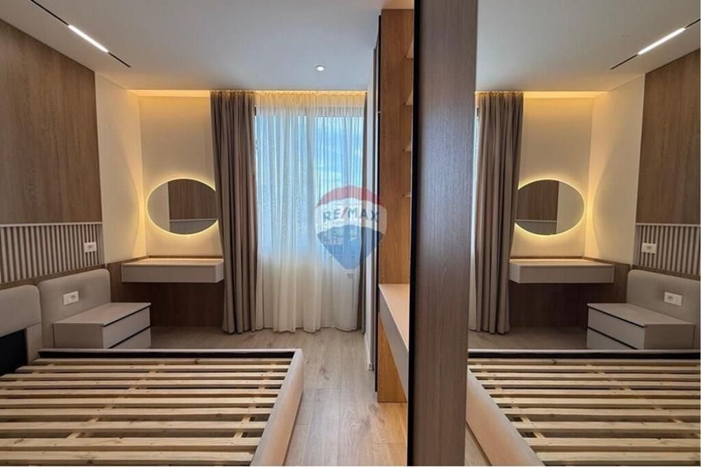 Shitet Apartament 2+1 21 Dhjetori