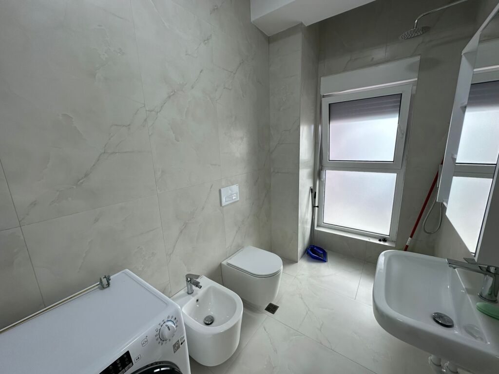 Appartamento 1+1+Parcheggio in affitto presso il Complesso Kadiu in Ali Demi.